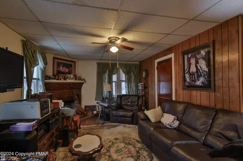 729 Spring St, Bethlehem, PA 18018 photo 9