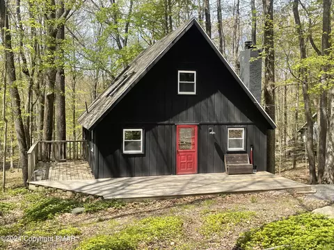 163 Owassa Dr, Pocono Lake, PA 18347