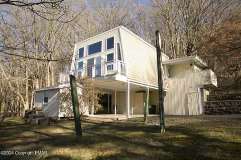 1103 Birch Dr, East Stroudsburg, PA 18301