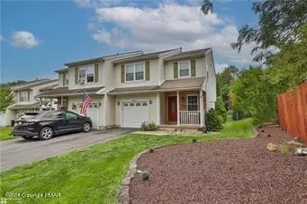 400 Cherry Ln, Hellertown, PA 18055