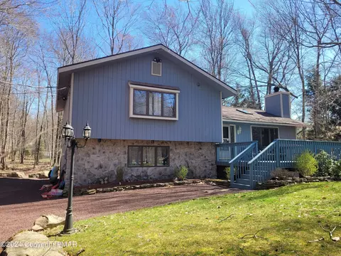 128 Livingston Ln, Clifton Township, PA 18424