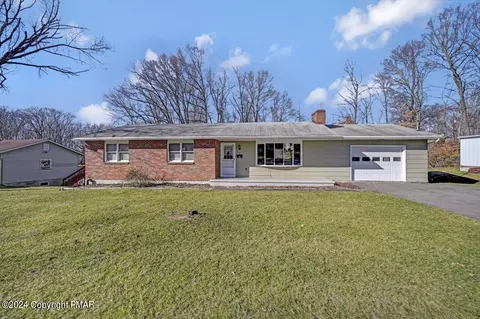 69 Grandview St, East Stroudsburg, PA 18301