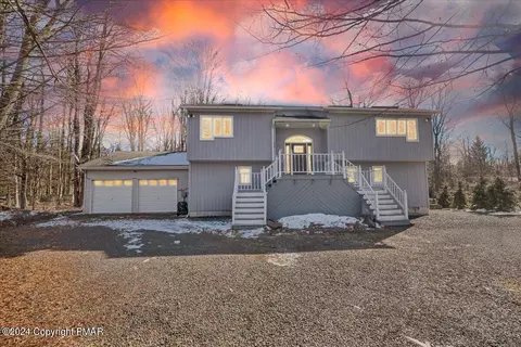 109 Douglas Fir Ln, Tobyhanna, PA 18466