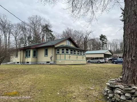239 Hallet Rd, East Stroudsburg, PA 18301