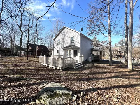 240 Regent St, Bushkill, PA 18324 photo 23