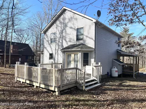 240 Regent St, Bushkill, PA 18324 photo 24
