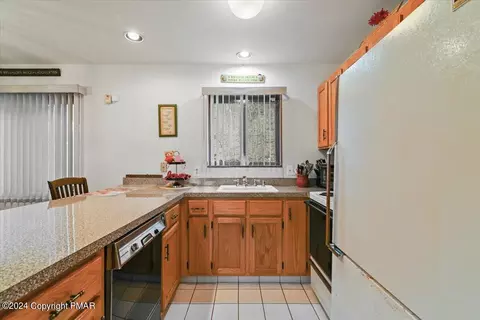 3114 Cherry Ridge Rd, Bushkill, PA 18324 photo 17