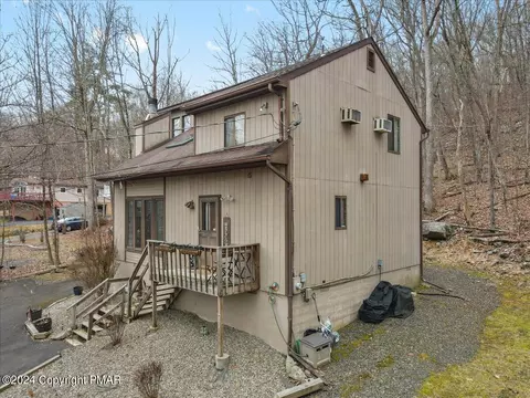 3114 Cherry Ridge Rd, Bushkill, PA 18324 photo 5