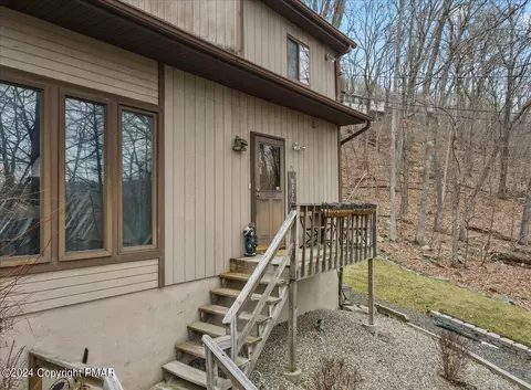 3114 Cherry Ridge Rd, Bushkill, PA 18324 photo 8