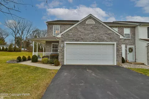 4166 Ross Rd, Bethlehem, PA 18020