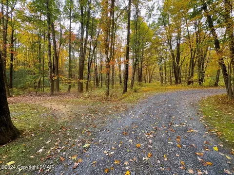 T 413 6/warner Dr, Kunkletown, PA 18058