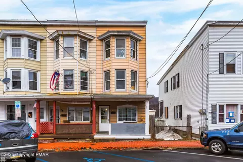 321 E Bertsch St, Lansford, PA 18232