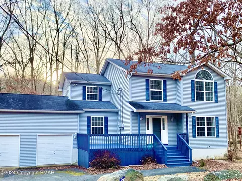 277 Canterbury Rd, Bushkill, PA 18324