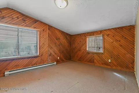 1135 Lancaster Dr, Bushkill, PA 18324 photo 28