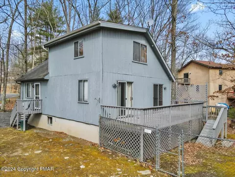 1135 Lancaster Dr, Bushkill, PA 18324 photo 38