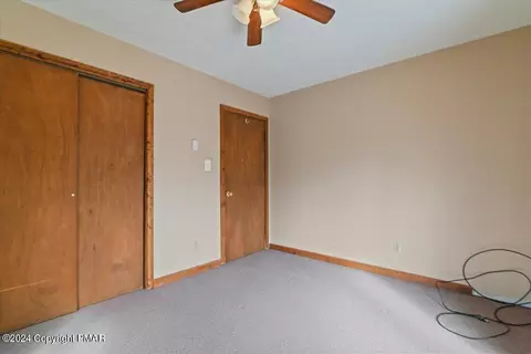 1135 Lancaster Dr, Bushkill, PA 18324 photo 23