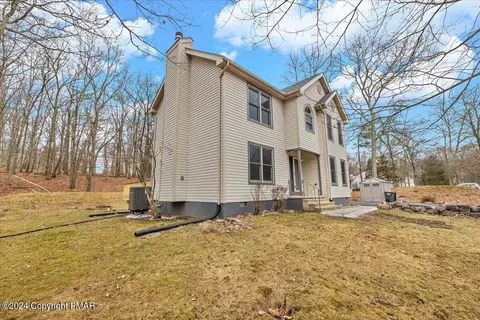 160 Pipher Rd, Bushkill, PA 18324 photo 5