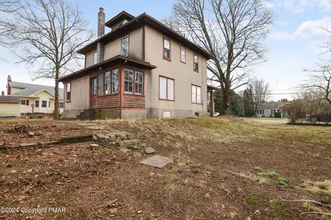 32 E 4th St, Wind Gap, PA 18091 photo 29