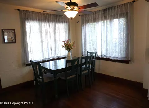 414 E Grant St, Mcadoo, PA 18237 photo 6