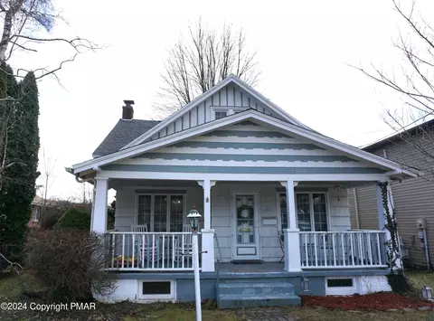 414 E Grant St, Mcadoo, PA 18237