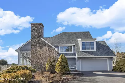 7148 Skytop Meadow Dr, Skytop, PA 18357