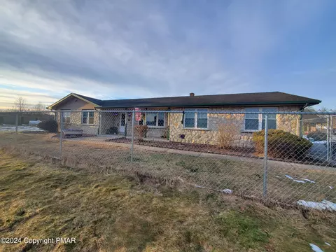 643 Interchange Rd, Kresgeville, PA 18333
