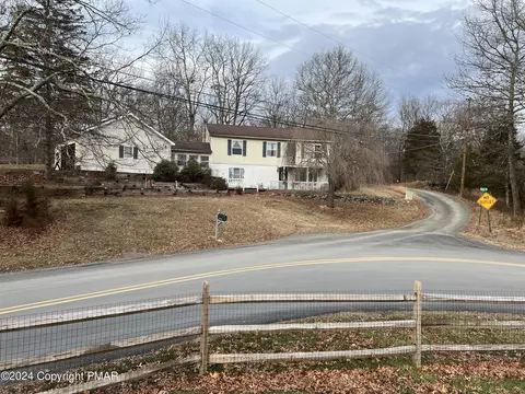 167 Municipal Dr, Bushkill, PA 18324 photo 5