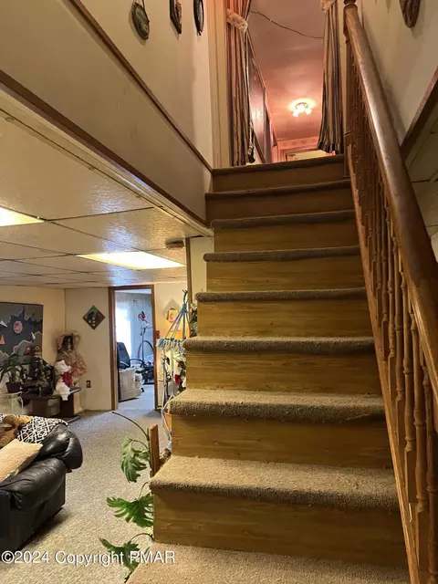 167 Municipal Dr, Bushkill, PA 18324 photo 24