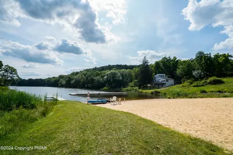 View/Area - 5817 Decker Rd, Bushkill, PA 18324 photo 5 of 5