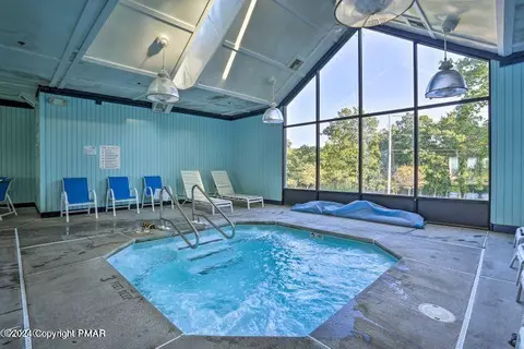 Exterior - 5817 Decker Rd, Bushkill, PA 18324 photo 14 of 20
