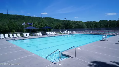 Exterior - 5817 Decker Rd, Bushkill, PA 18324 photo 9 of 20