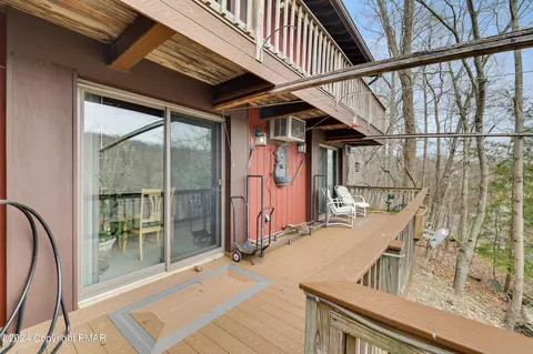 Exterior - 5817 Decker Rd, Bushkill, PA 18324 photo 2 of 20
