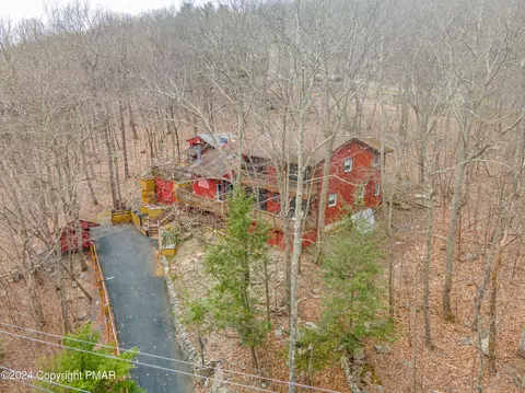 5817 Decker Rd, Bushkill, PA 18324