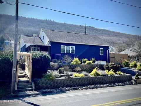 631 E Center St, Nesquehoning, PA 18240