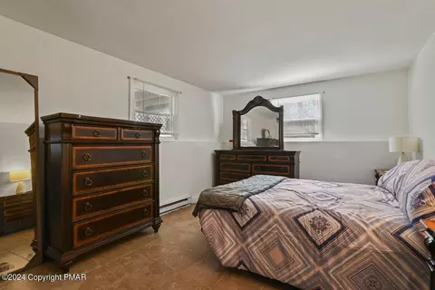 155 Chestnut Ln, Bushkill, PA 18324 photo 21