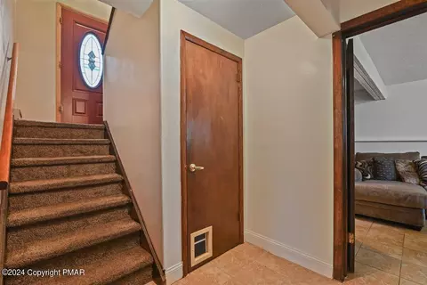 155 Chestnut Ln, Bushkill, PA 18324 photo 19