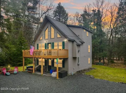 619 Sir Gawain Ct, Blakeslee, PA 18610