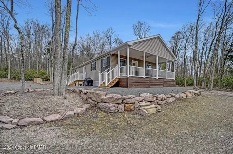 1 Fern Ln, Albrightsville, PA 18210
