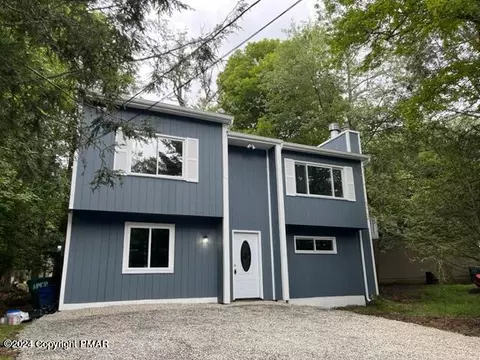 1436 Waterfront Dr, Tobyhanna, PA 18466