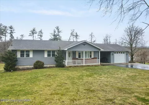 1504 Slocum Rd, Wapwallopen, PA 18660