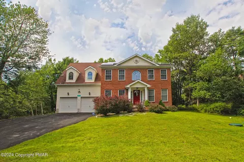 173 Ash Dr, Long Pond, PA 18334