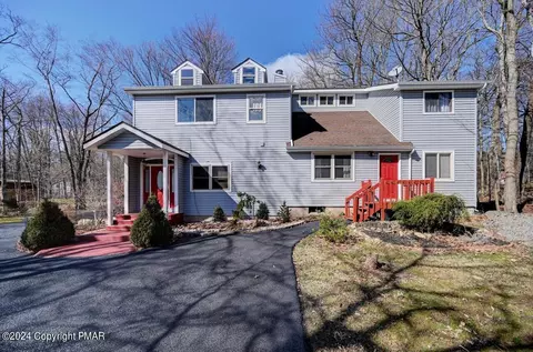 1714 Gordon Ln, Tobyhanna, PA 18466