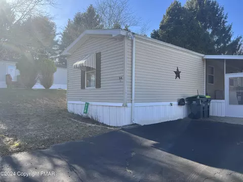 118 Lower Pmhe S Dr, East Stroudsburg, PA 18302