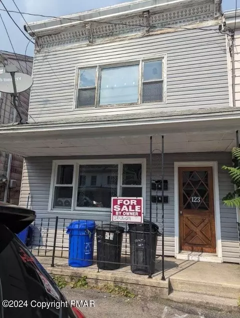 123 N 2nd St, Saint Clair, PA 17970