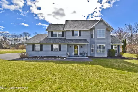 219 Orchard View Dr, Effort, PA 18330