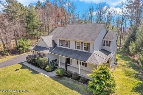 2124 Arnold Dr, Effort, PA 18330