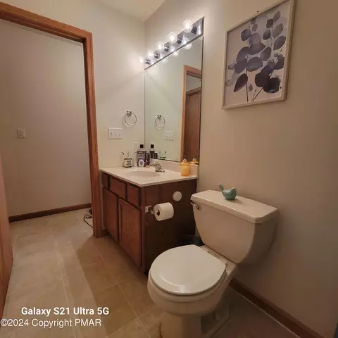 1206 Falls Rd, Bushkill, PA 18324 photo 30