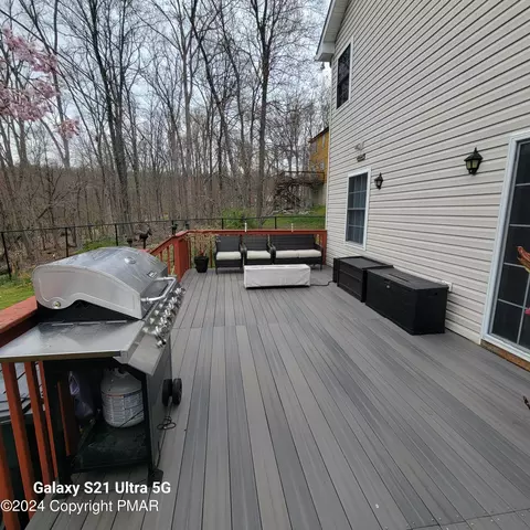 1206 Falls Rd, Bushkill, PA 18324 photo 39