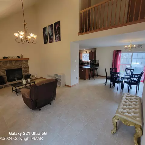 1206 Falls Rd, Bushkill, PA 18324 photo 9