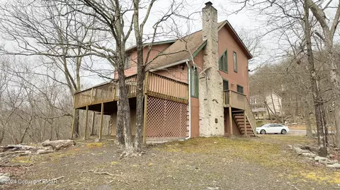 4179 Winchester Way, Bushkill, PA 18324